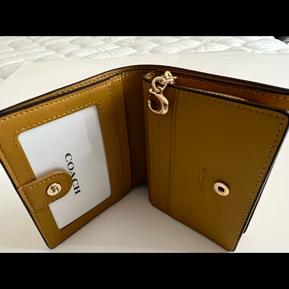 Coach Yellow Leather Croco Style Wallet - Picture 6 of 11